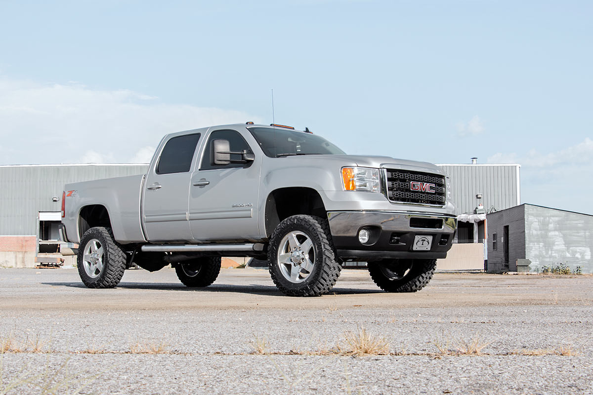 GMC Sierra 2500 HD Suspension Lift Kit - Front + Rear - Rough Country - 3.5 Inch Lift Kit | M1 - '11-'19